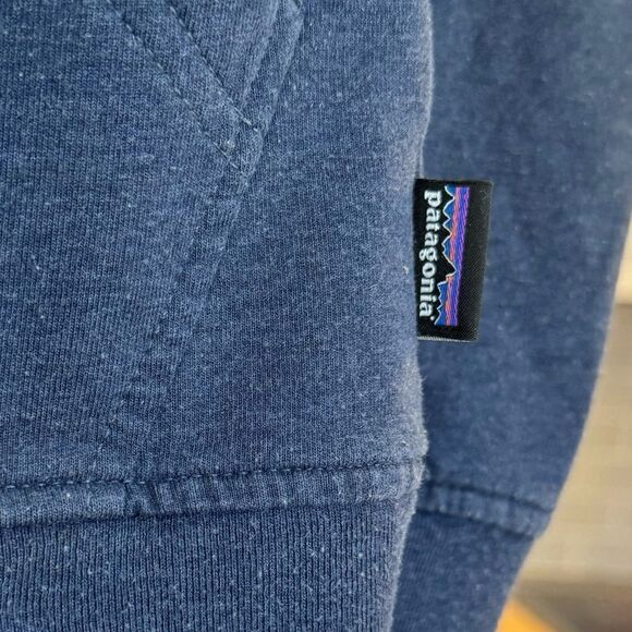 Patagonia blue hoodie size small India hand warmer - Picture 7 of 11